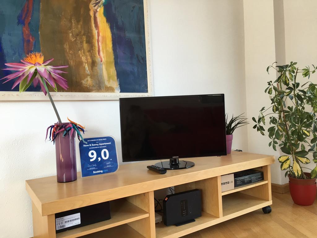 New & Sunny Apartment バルセロナ 部屋 写真