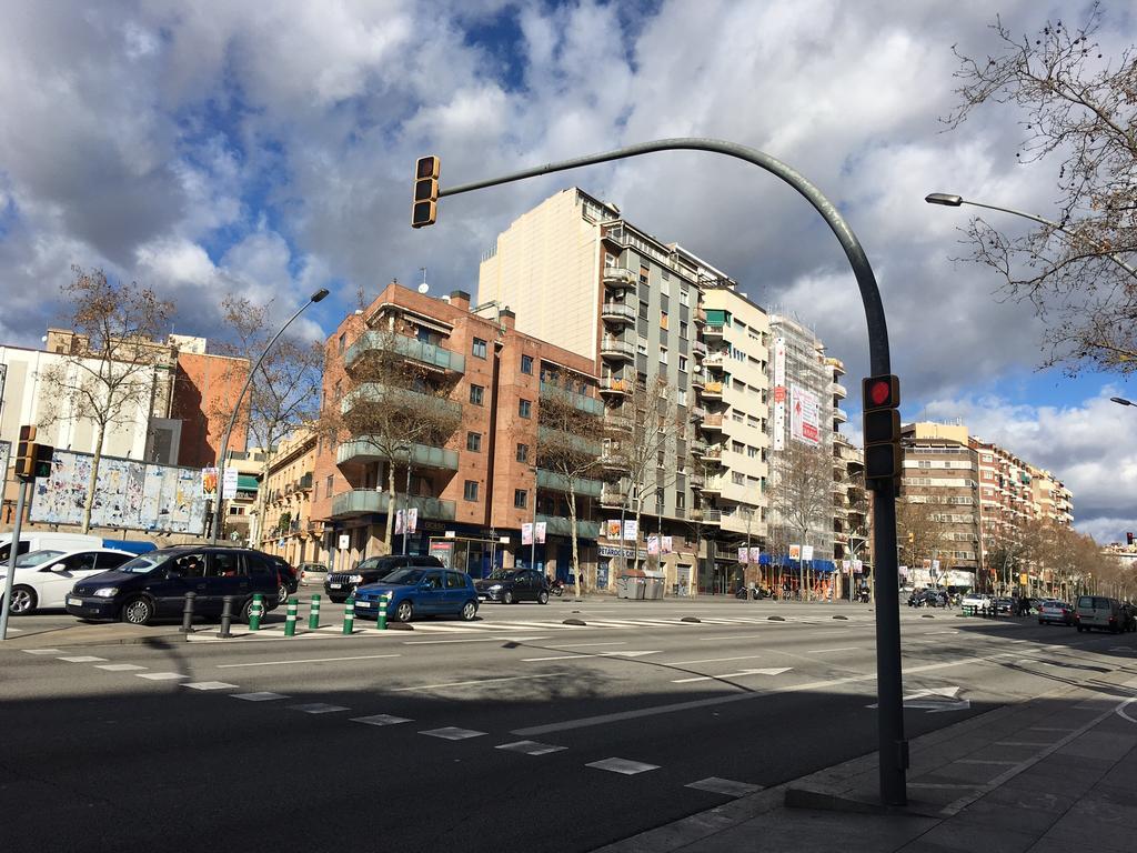 New & Sunny Apartment バルセロナ エクステリア 写真