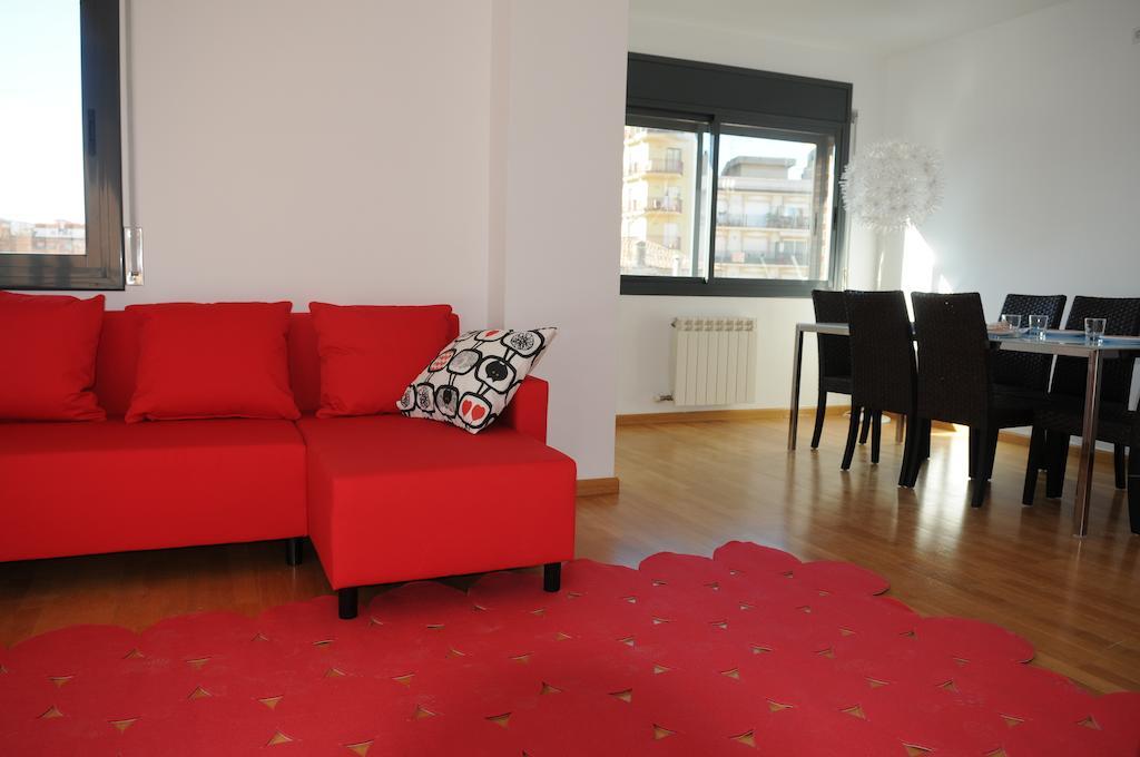 New & Sunny Apartment バルセロナ 部屋 写真