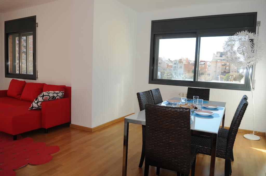 New & Sunny Apartment バルセロナ 部屋 写真