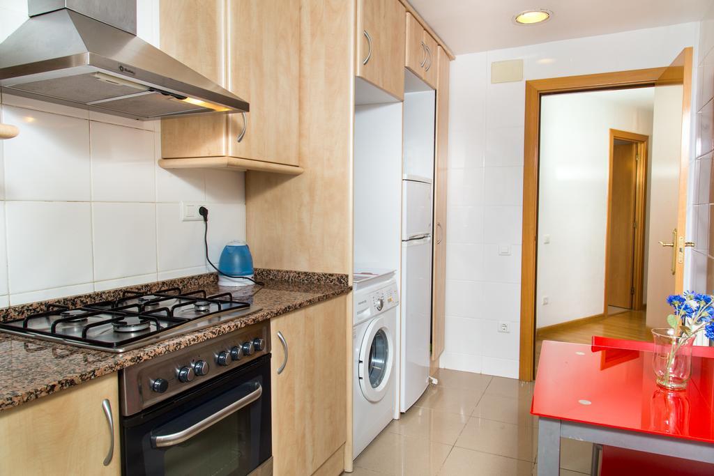 New & Sunny Apartment バルセロナ エクステリア 写真