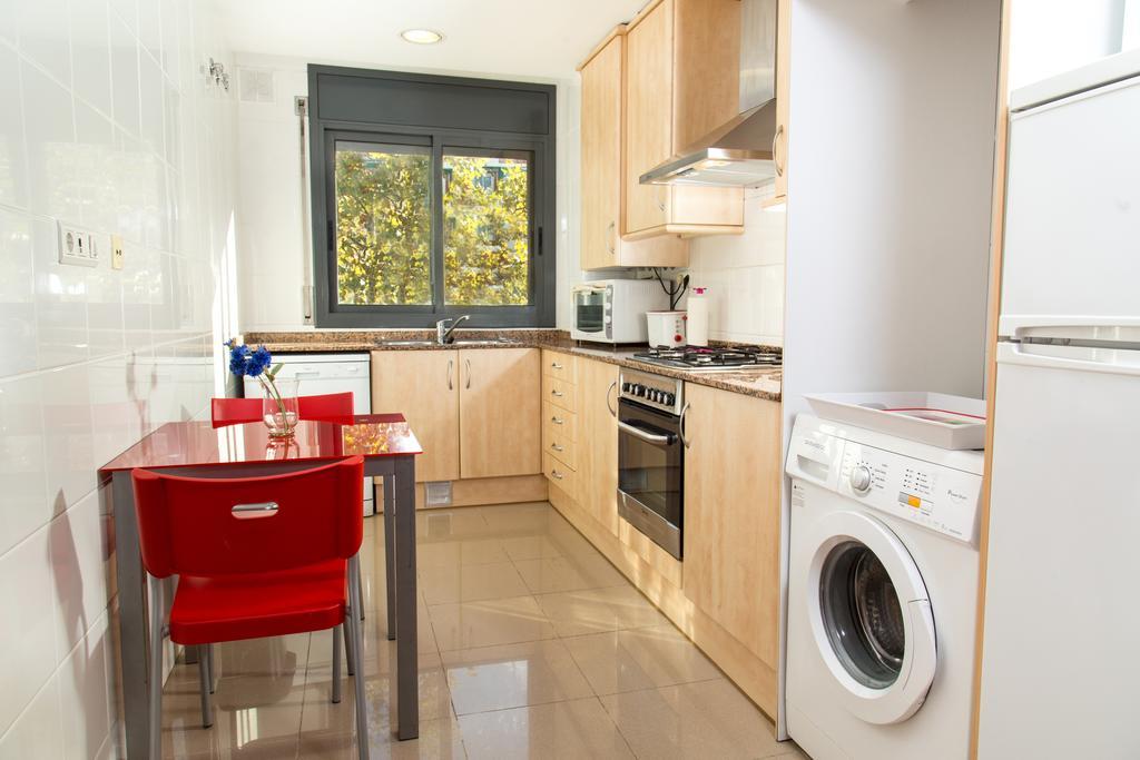New & Sunny Apartment バルセロナ エクステリア 写真