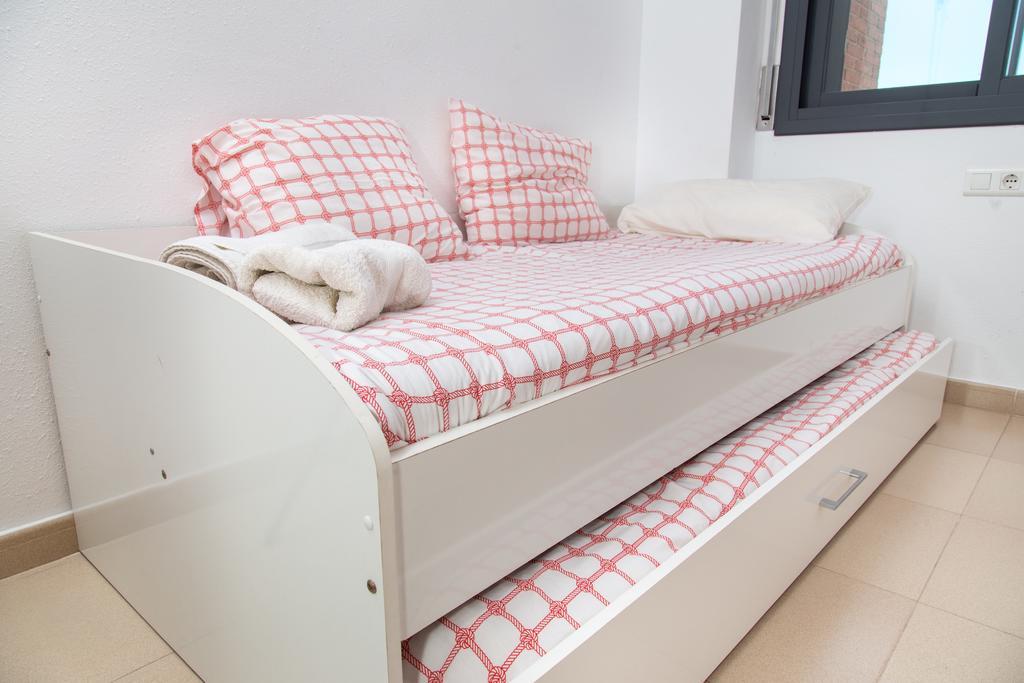 New & Sunny Apartment バルセロナ エクステリア 写真